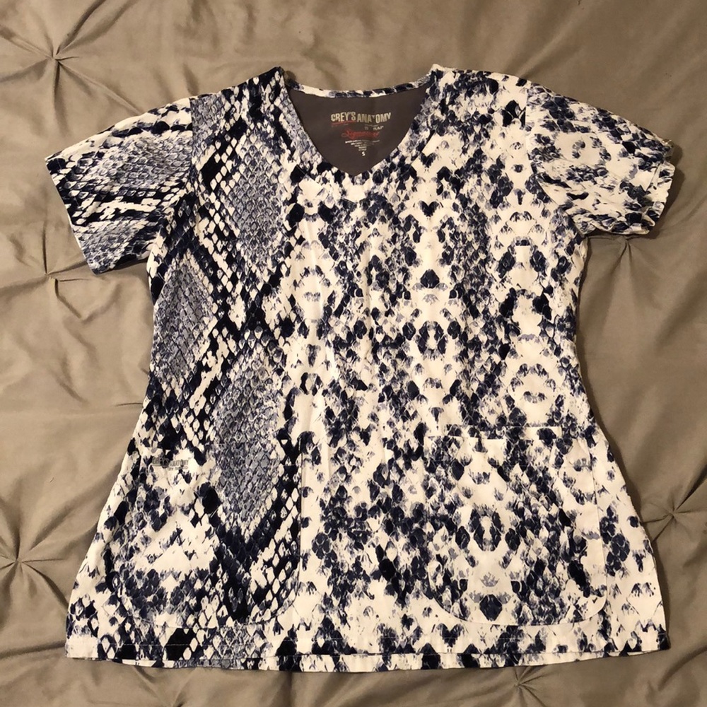 Grey’s Anatomy Small Scrub Top